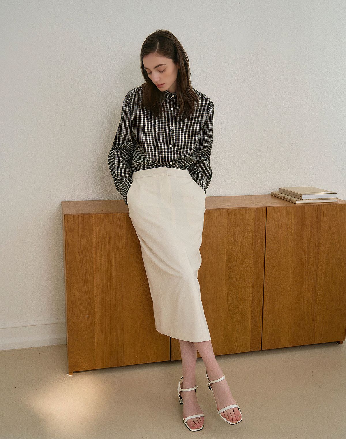 지에마르(GIEMAR) STRAIGHT MAXI SKIRT IVORY 스트레이트 맥시 스커트 아이보리