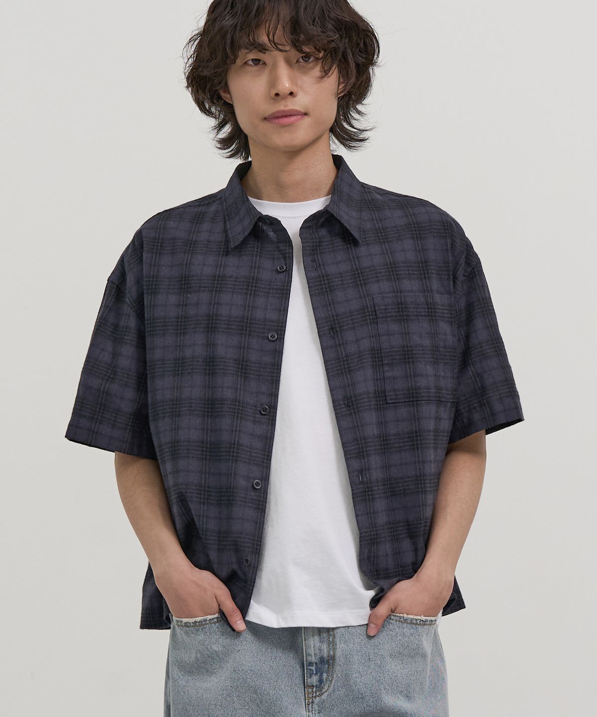 엑스컨테이너(EXCONTAINER) 빈티지 체크 크롭 셔츠 (NAVY)