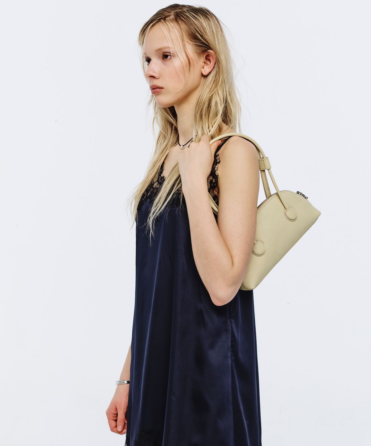 마지셔우드(MARGESHERWOOD) BESSETTE SHOULDER_custard semi veg