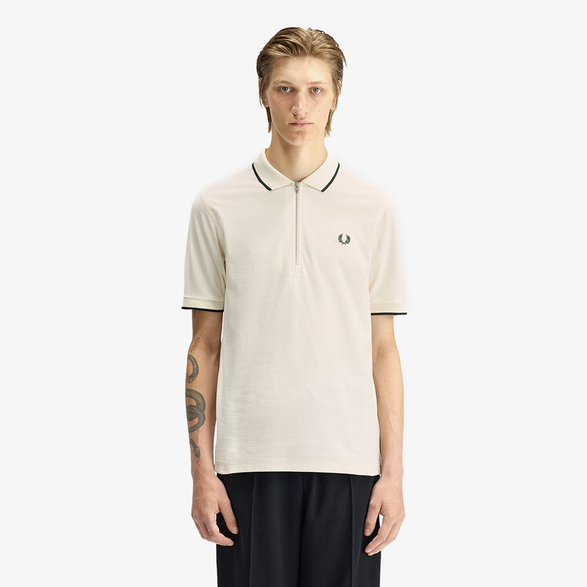 프레드페리(FRED PERRY) [Sharp] 크레이프 피케 폴로 셔츠 - 에크루 AFPM2612383-560