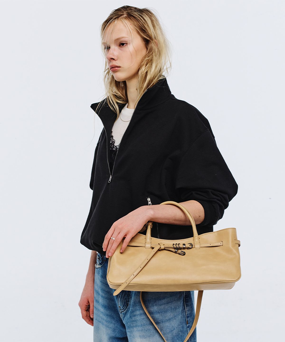 마지셔우드(MARGESHERWOOD) GRANDMA USED BAG_french beige pull-up
