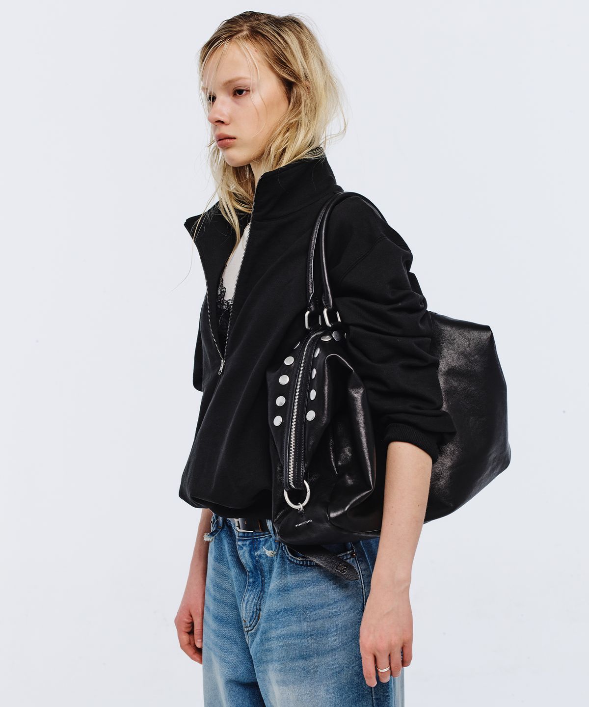 마지셔우드(MARGESHERWOOD) DUMPLING STUD_black washed nappa