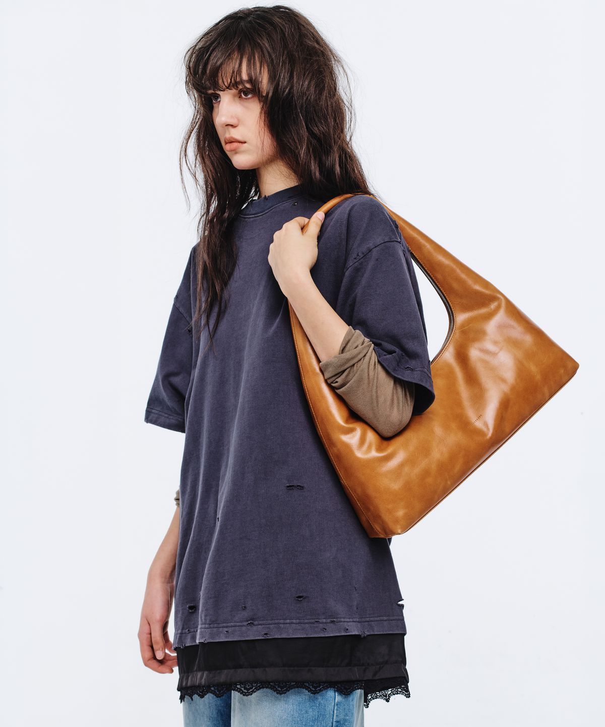 마지셔우드(MARGESHERWOOD) HOBO LARGE_saddle brown pull-up