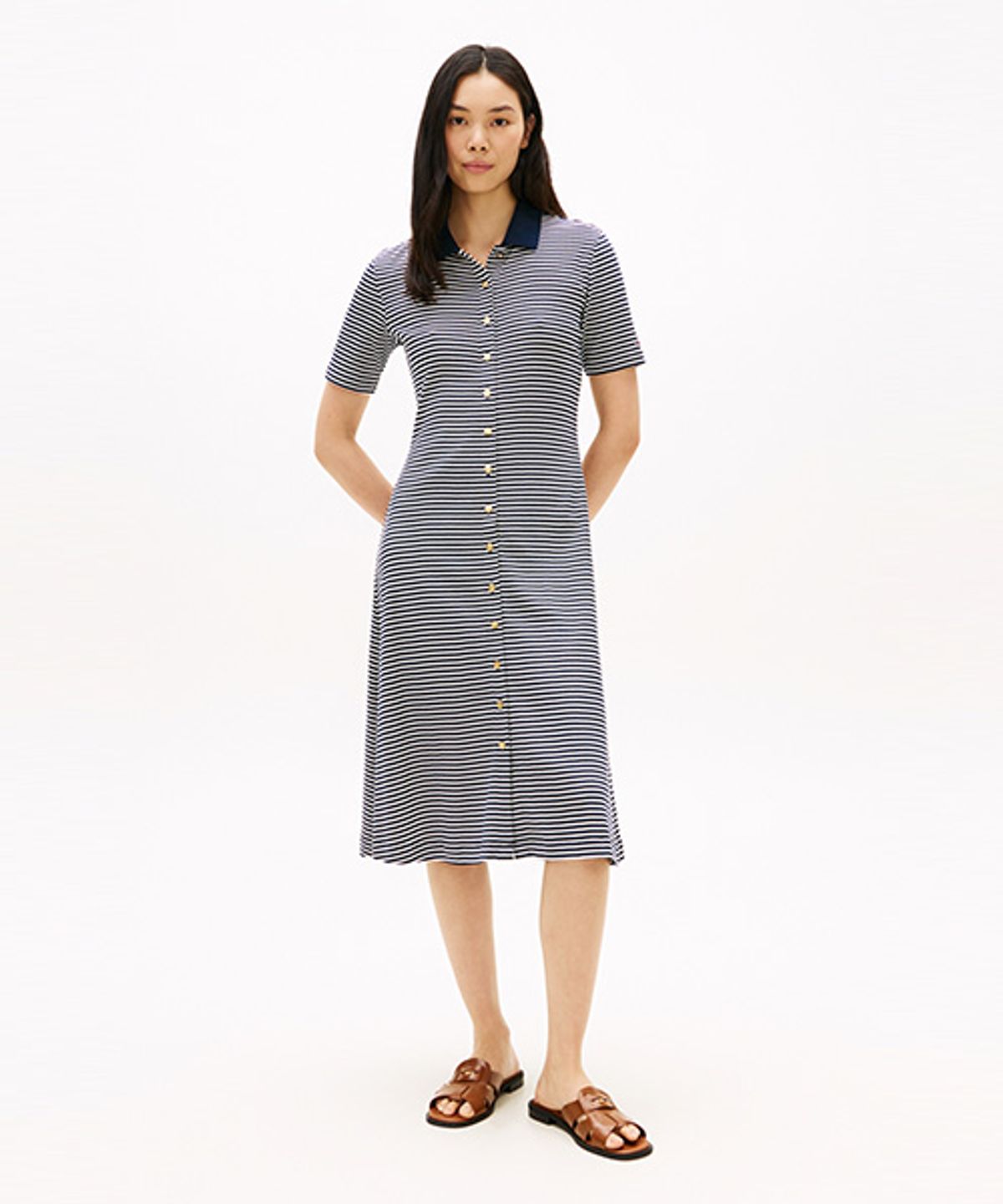 타미힐피거(TOMMY HILFIGER) 골드 버튼 플레어 미디 드레스 (T22G1TDR061WT10BF)