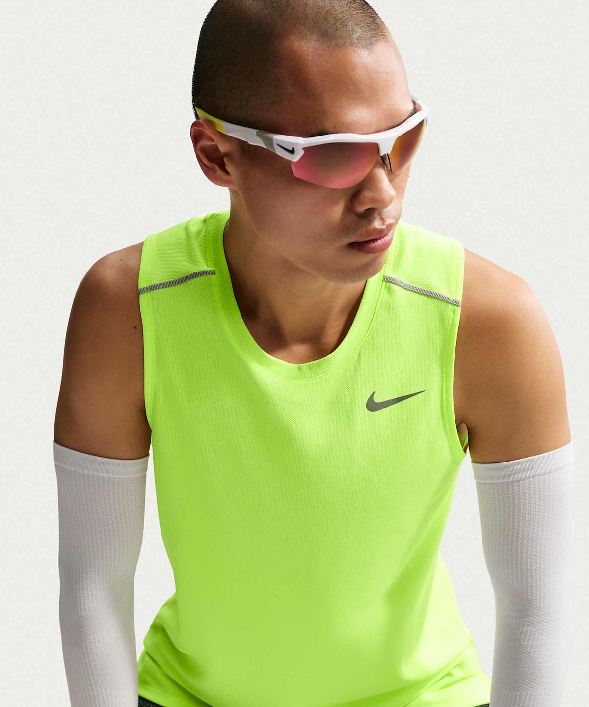 나이키(NIKE) 마일러 드라이 핏 러닝 탱크 탑 M - 볼트 아이스 / IF2019-737