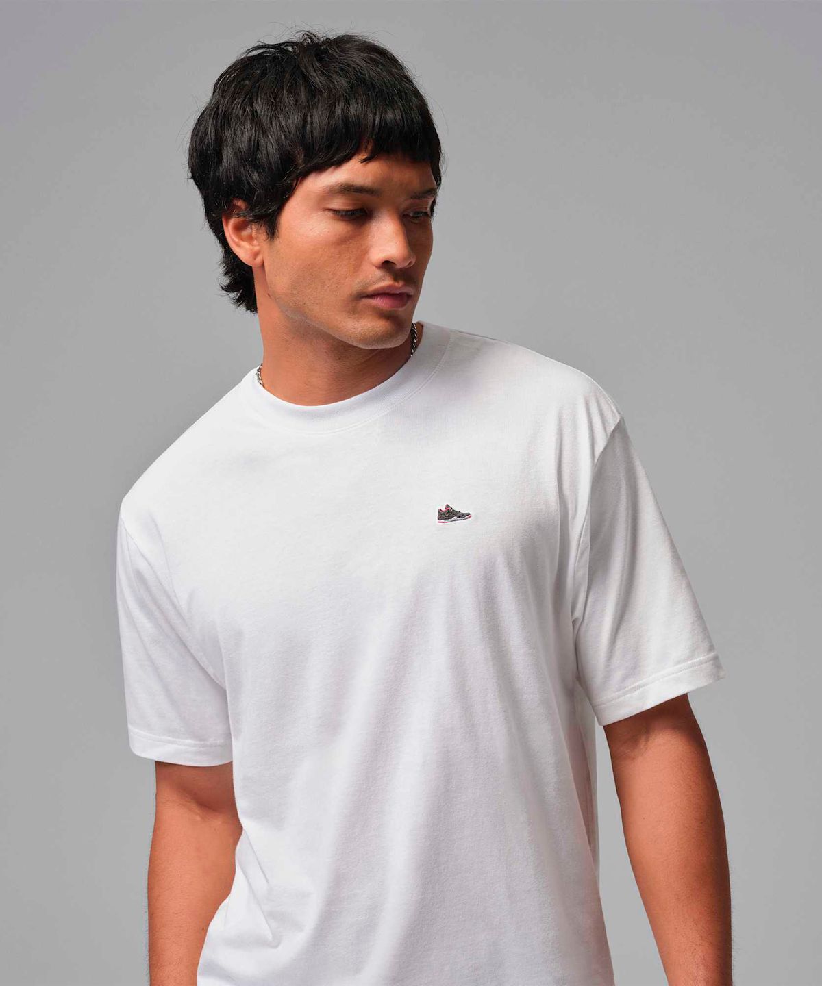 나이키(NIKE) 조던 스니커즈 패치 티셔츠 M - 화이트 / IF3107-100