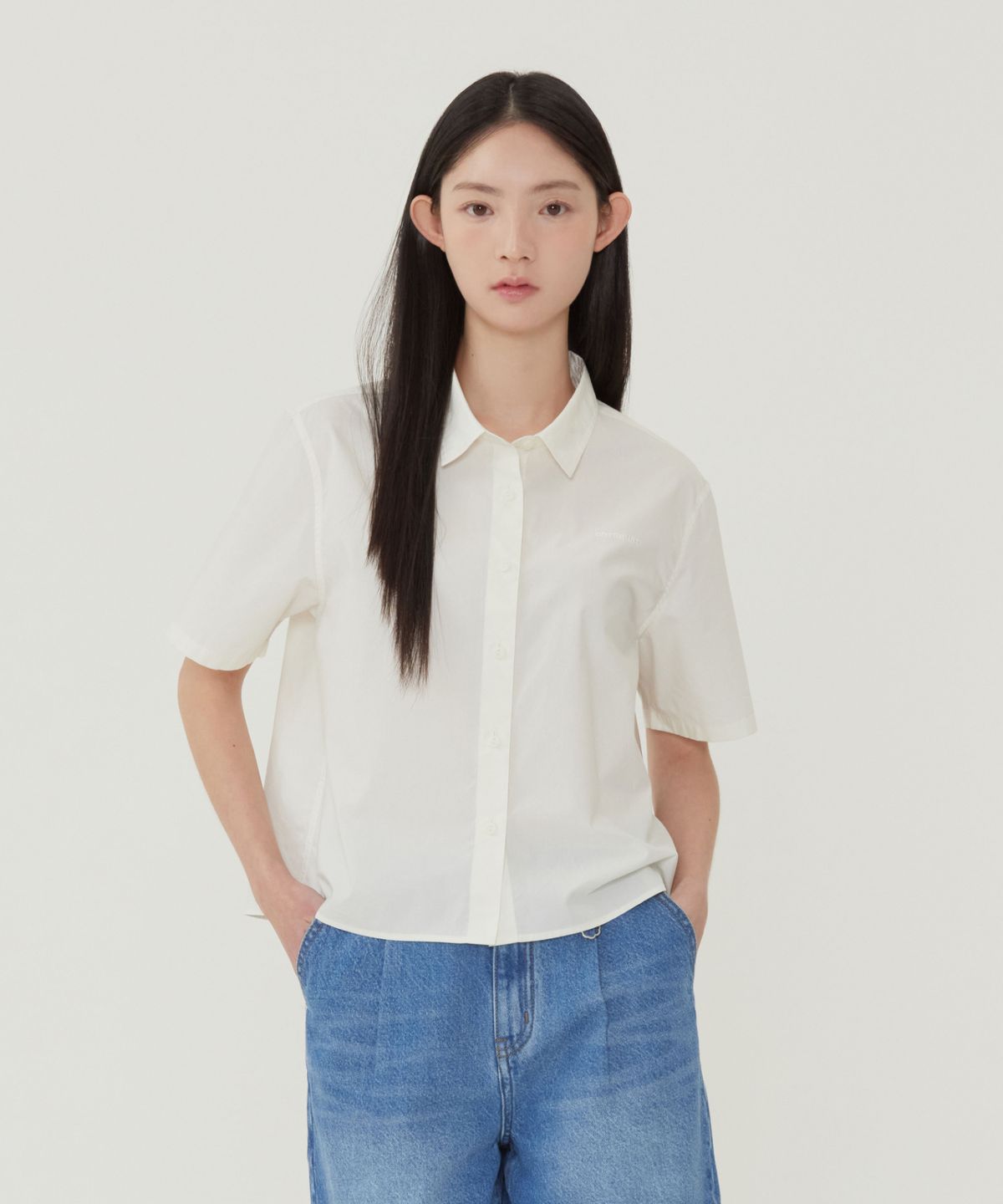 커버낫 우먼(COVERNAT WOMAN) 우먼 코튼 하프 셔츠 아이보리