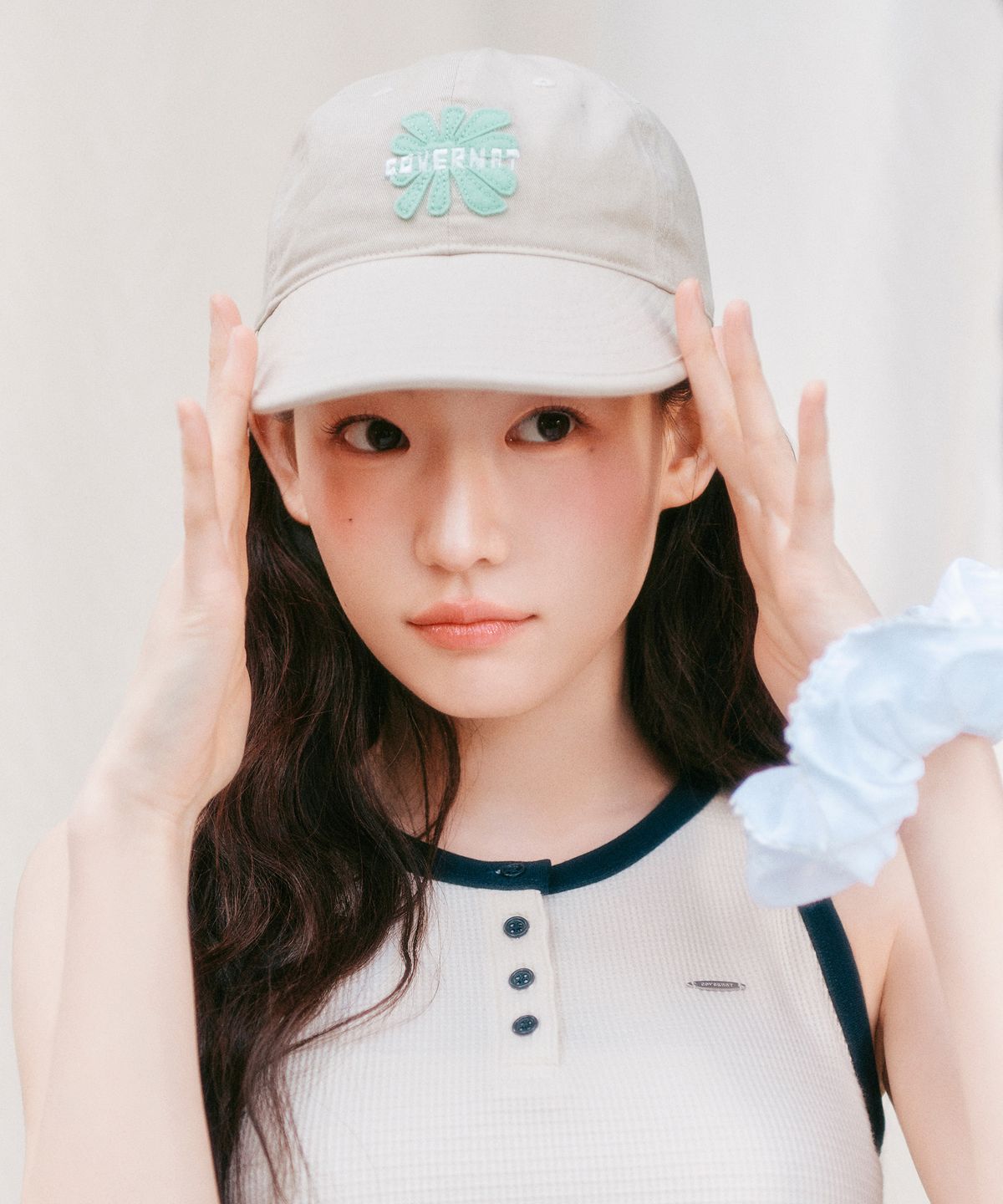 커버낫 우먼(COVERNAT WOMAN) 우먼 플라워 로우 캡 아이보리
