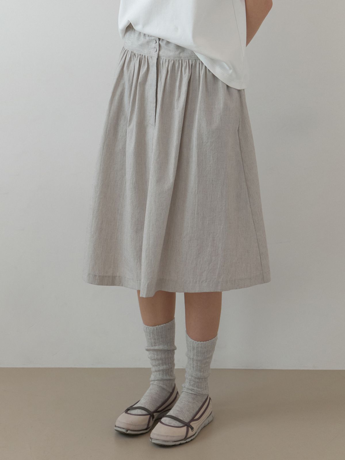 더미튼(THEMITTEN) [4th] Horn button skirt (oat stripe)