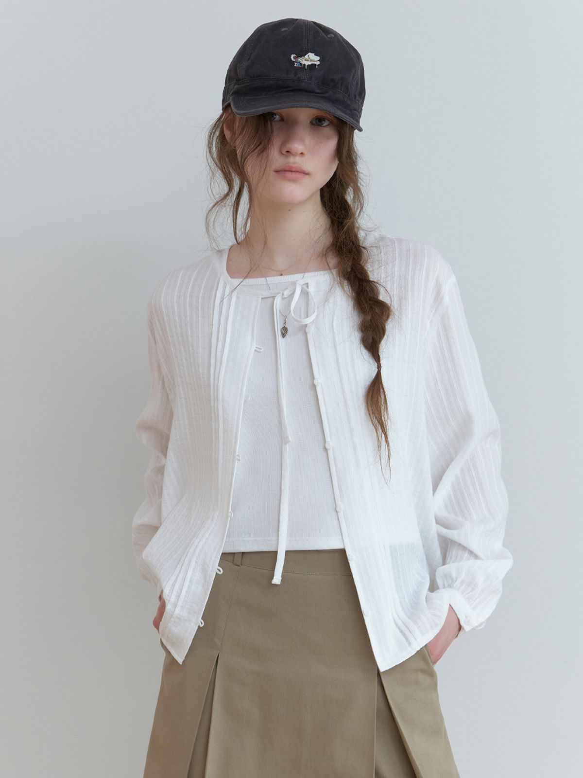 더미튼(THEMITTEN) Beurre pintuck blouse (ivory)