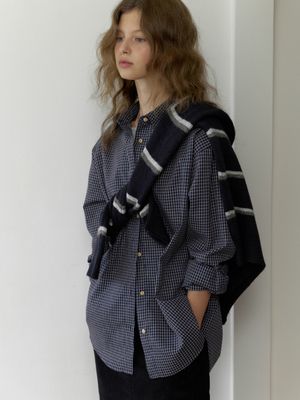 Lithe overfit shirt (navy check)