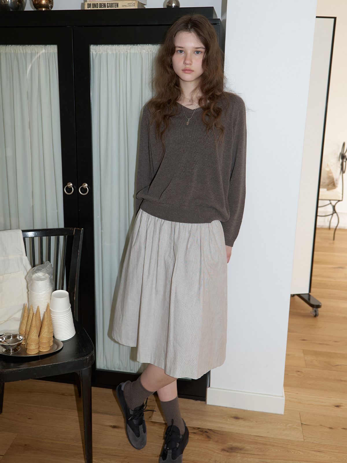 더미튼(THEMITTEN) Farina linen v knit (deep taupe)