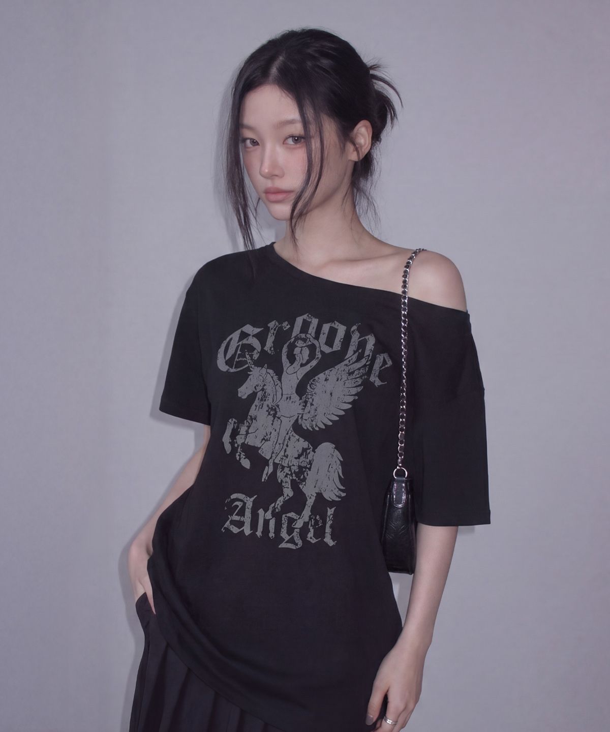 디오스피스(DAUSPICE) (DUC) GA One-Shoulder T-Shirt Black