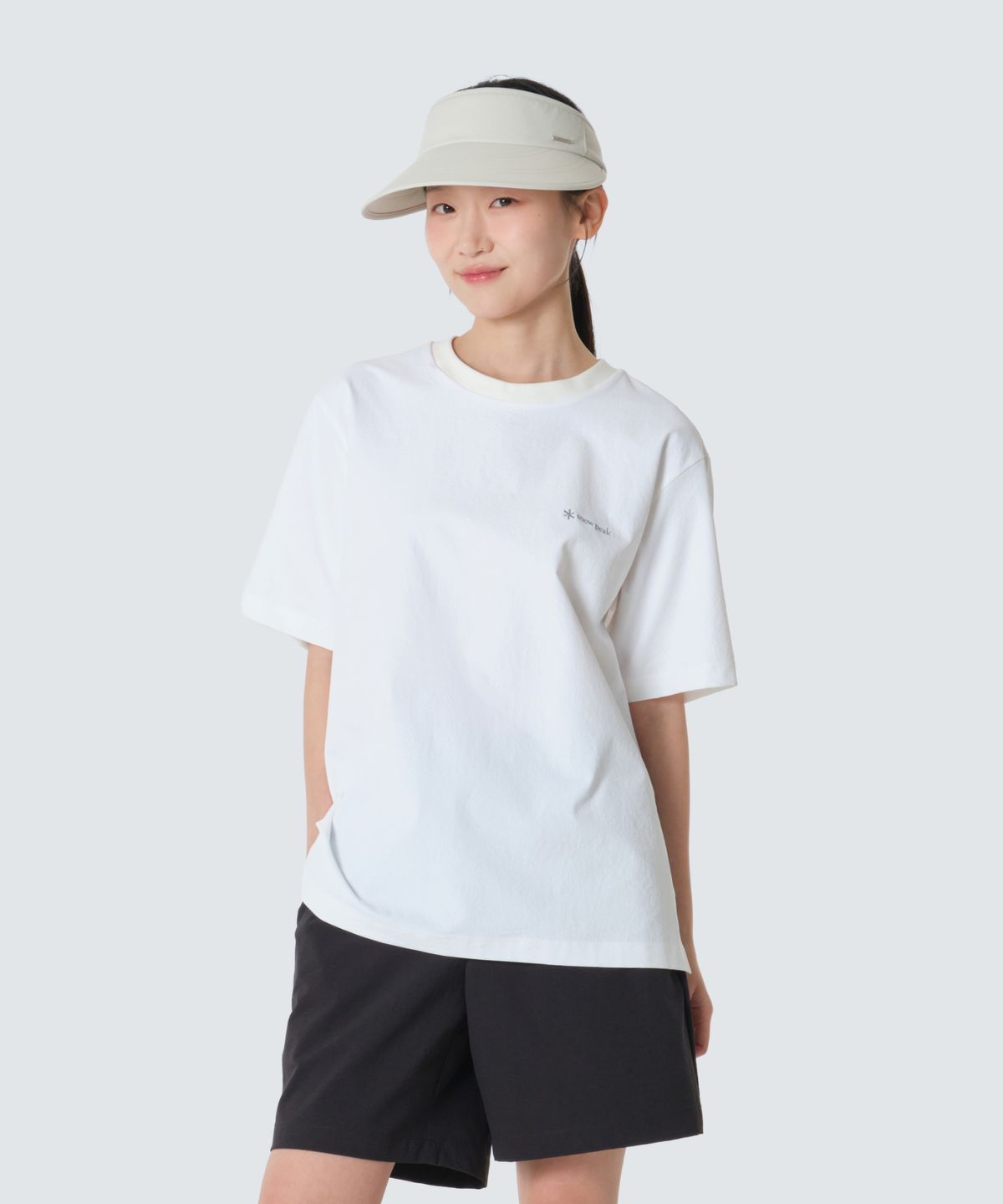 스노우피크 어패럴(SNOWPEAK APPAREL) 클래식 우븐 반팔 티셔츠 (S26MUTTS16) White