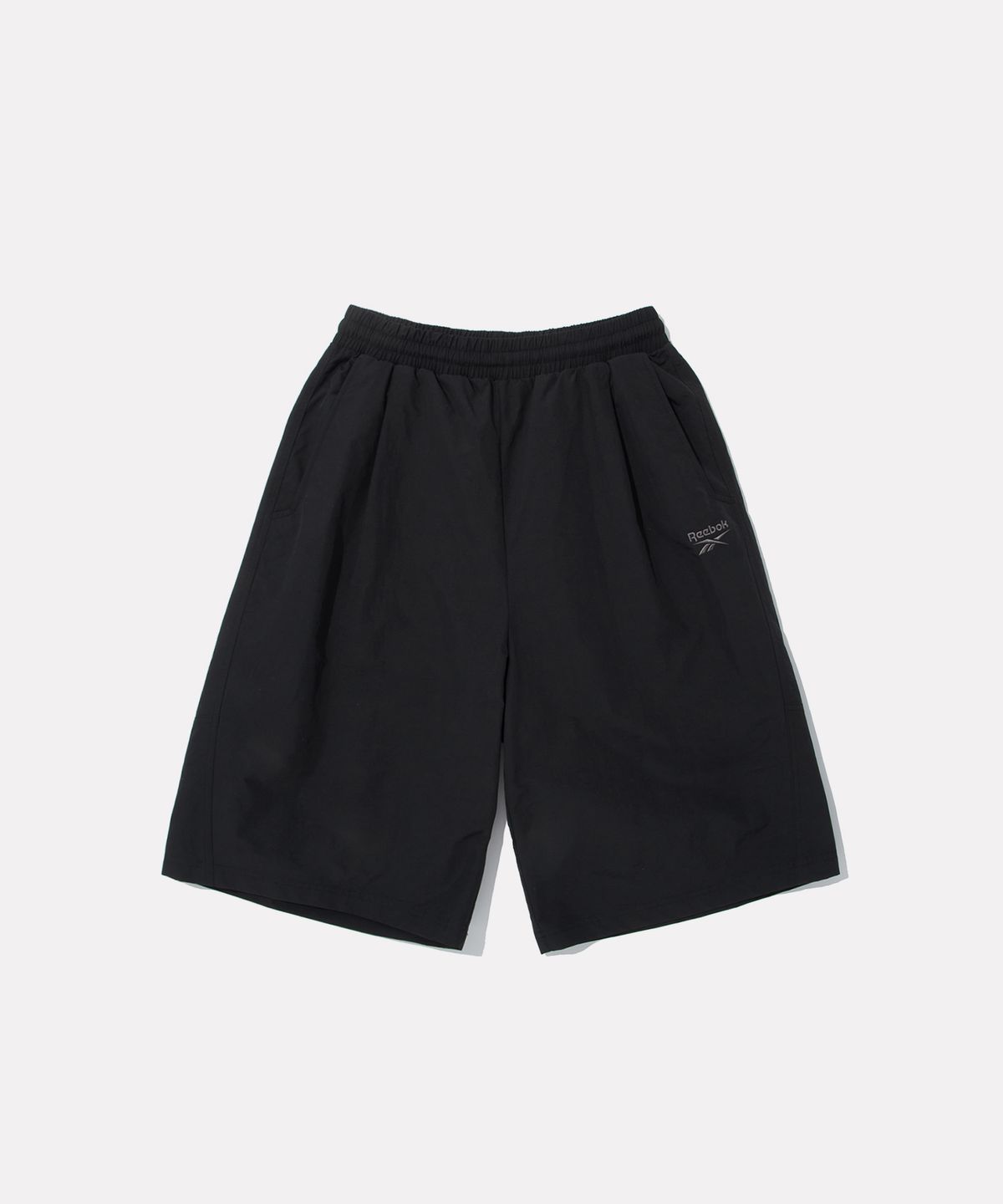 리복(REEBOK) 나일론 버뮤다 쇼츠 - 블랙