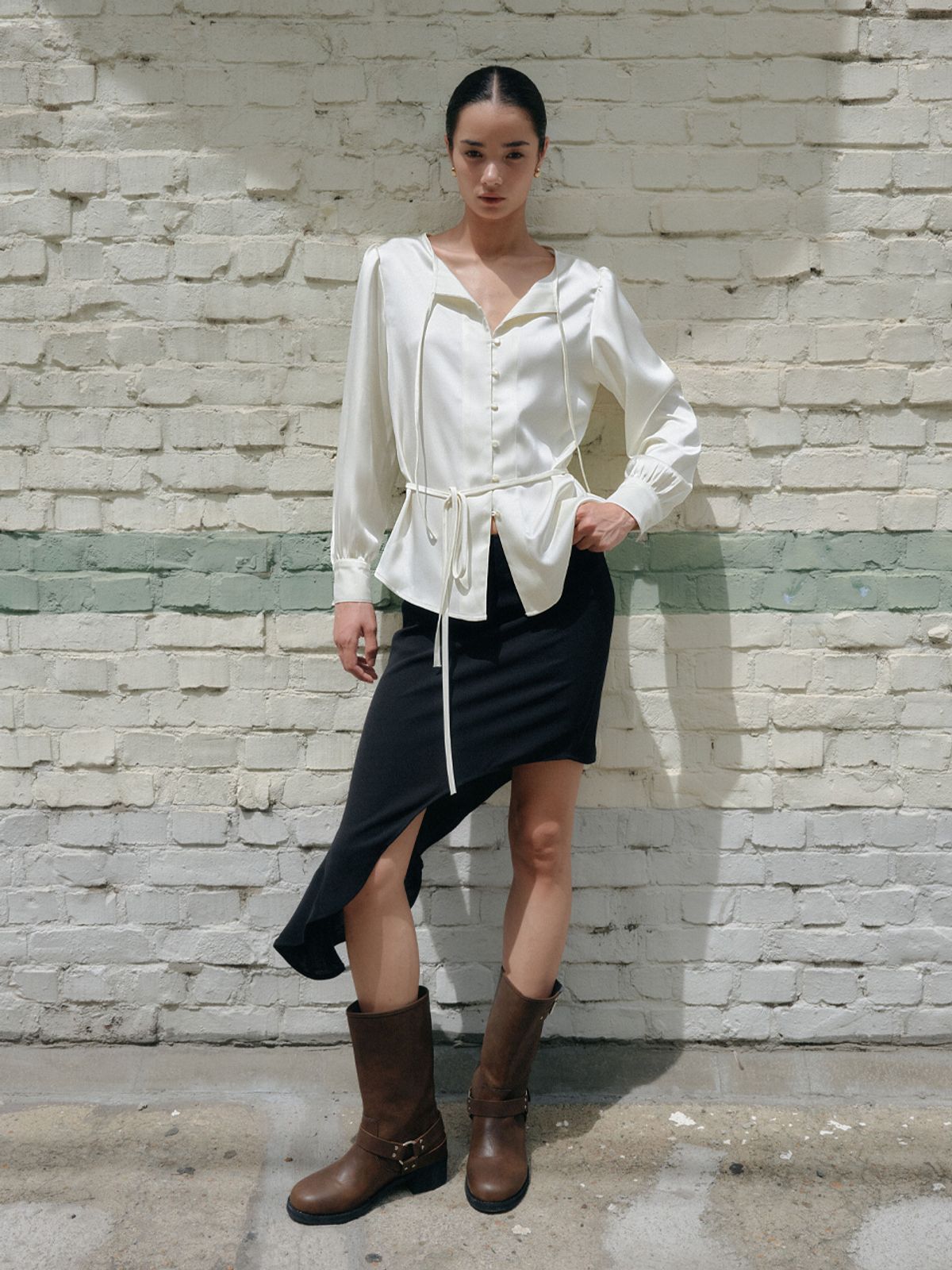 소플러(SOFLER) ANNA UNBALANCE SKIRT_BLACK