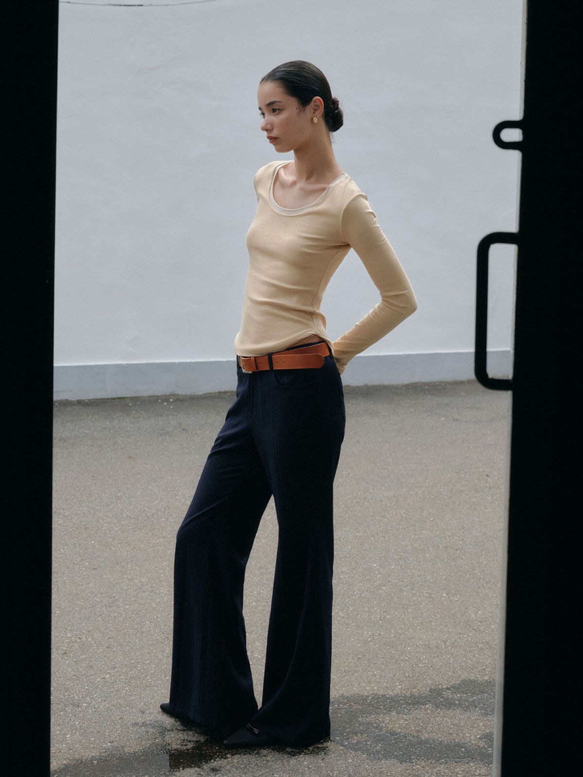 소플러(SOFLER) BODHY WIDE BOOTCUT PANTS_NAVY
