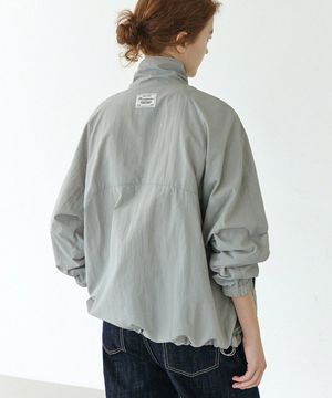 브리즈 절개 윈드 점퍼_sage gray