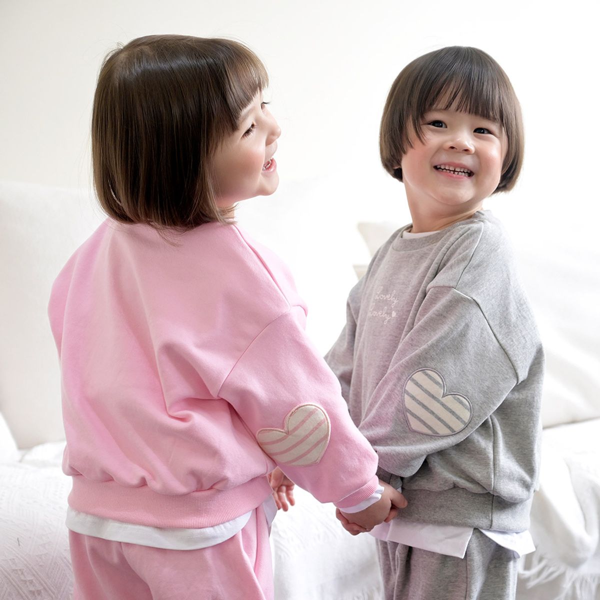 붐붐키즈(BOOMBOOMKIDS) SS26A12 크림베리하트셋업