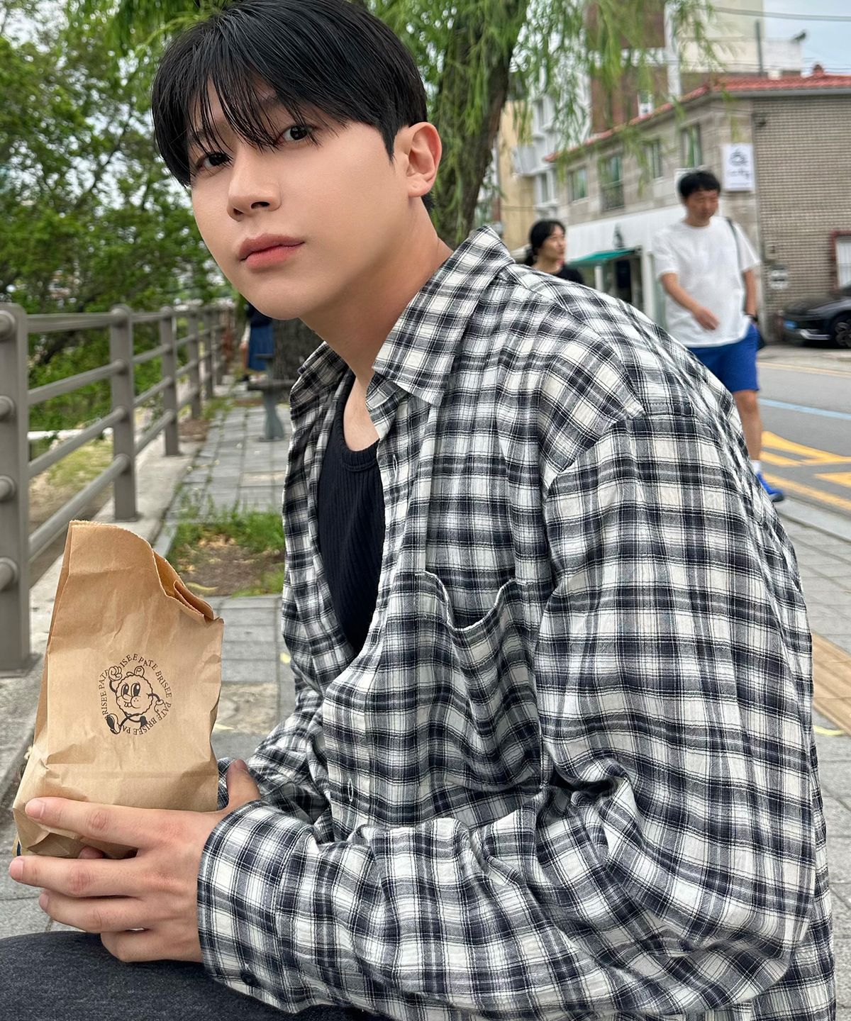마인드브릿지(MINDBRIDGE) [ON][크롭OR레귤러]크리즈 체크 블랙 오버핏 긴팔 셔츠