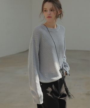 텍스쳐 코튼 라운드 니트