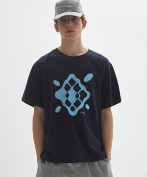 M.C UNISEX, Argyle Print T-Shirt / NAVY