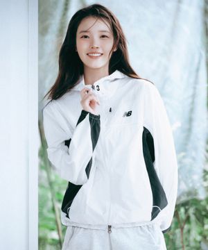 NBNAG21423 / UNI NANO LIGHT 후드 바람막이 (WHITE)