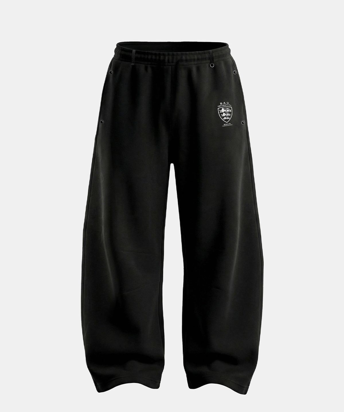 배드블러드(BADBLOOD) Shield-M Semi-Curved Fit Joggers - Black