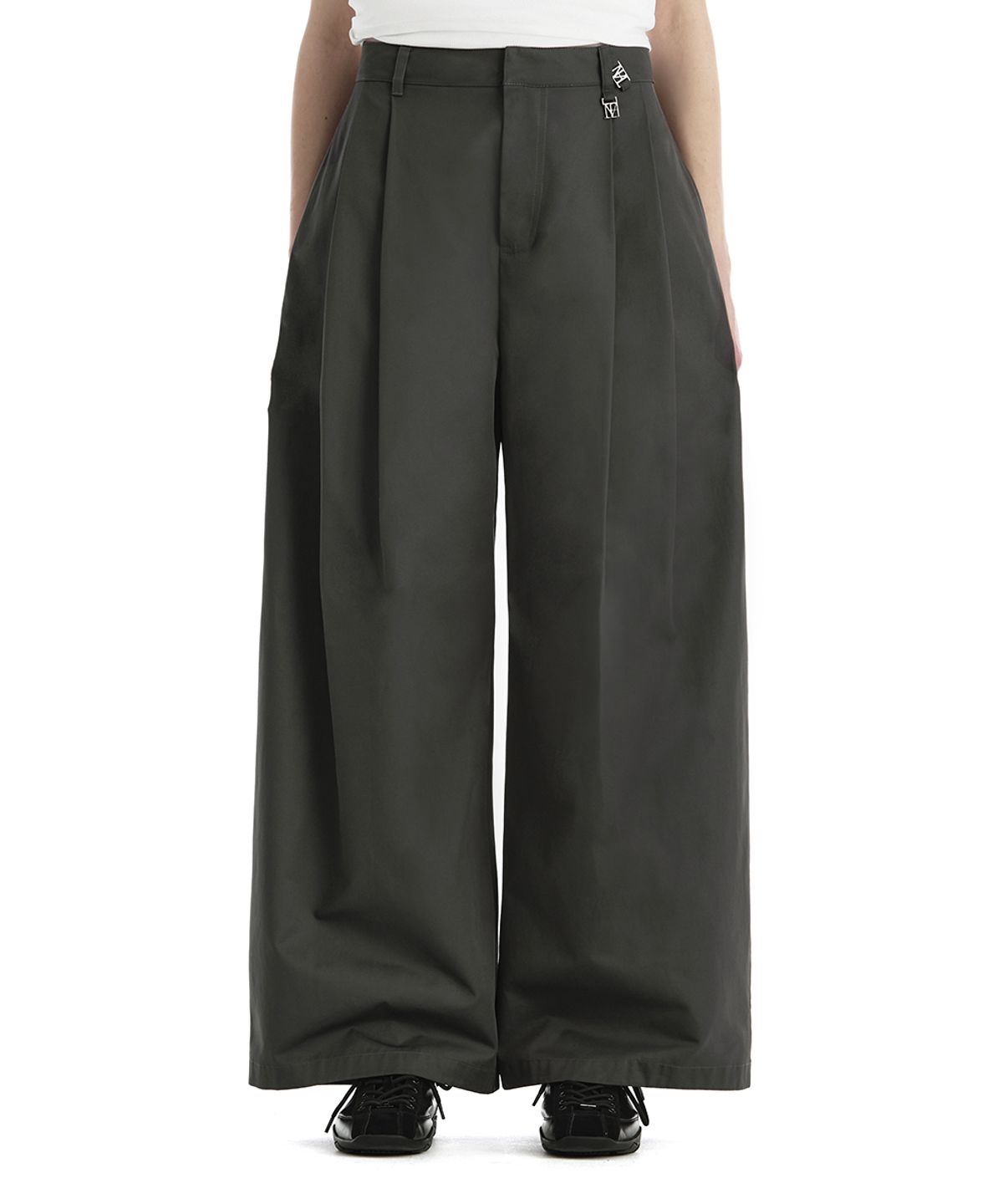 트리밍버드(TREEMINGBIRD) Double Loop Two-Tuck Wide Pants [ Charcoal ]