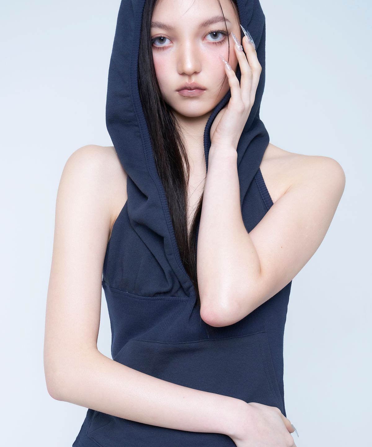 뎁크(DEPC) HOODED SLEEVELESS TOP - NAVY