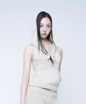 HOODED SLEEVELESS TOP - SAND