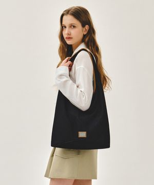 CLASSIC LOGO ONE SHOULDER BUCKET BAG dark blue