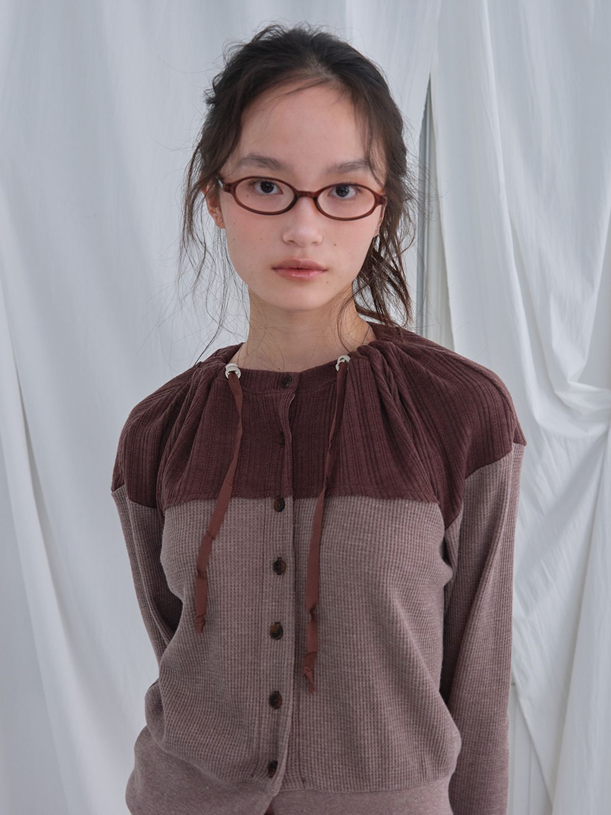 무음(MUWM) 블룸 네크라인 가디건 Bloom Neckline Cardigan (Oatmeal)