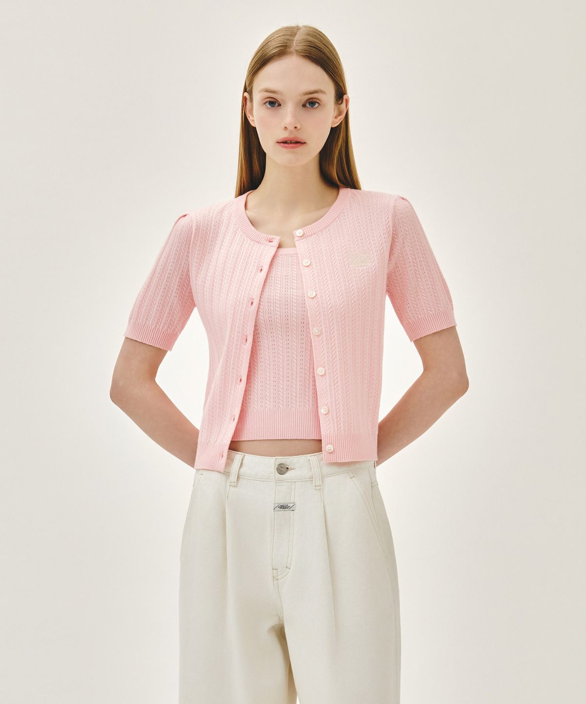 마리떼 프랑소와 저버(MARITHÉ + FRANҪOIS GIRBAUD) W SMALL CLASSIC LOGO HALF KNIT CARDIGAN SET UP light pink