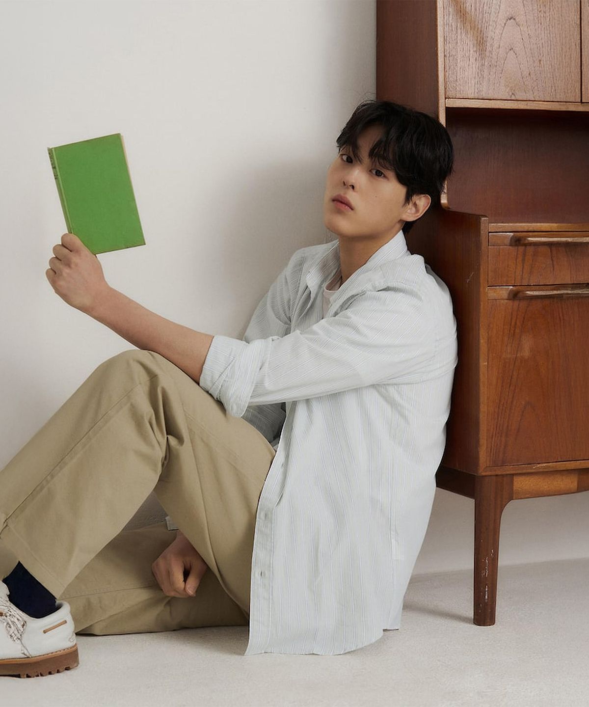 빈폴 멘(BEANPOLE MEN) 변형 스트라이프 셔츠  라이트 그린