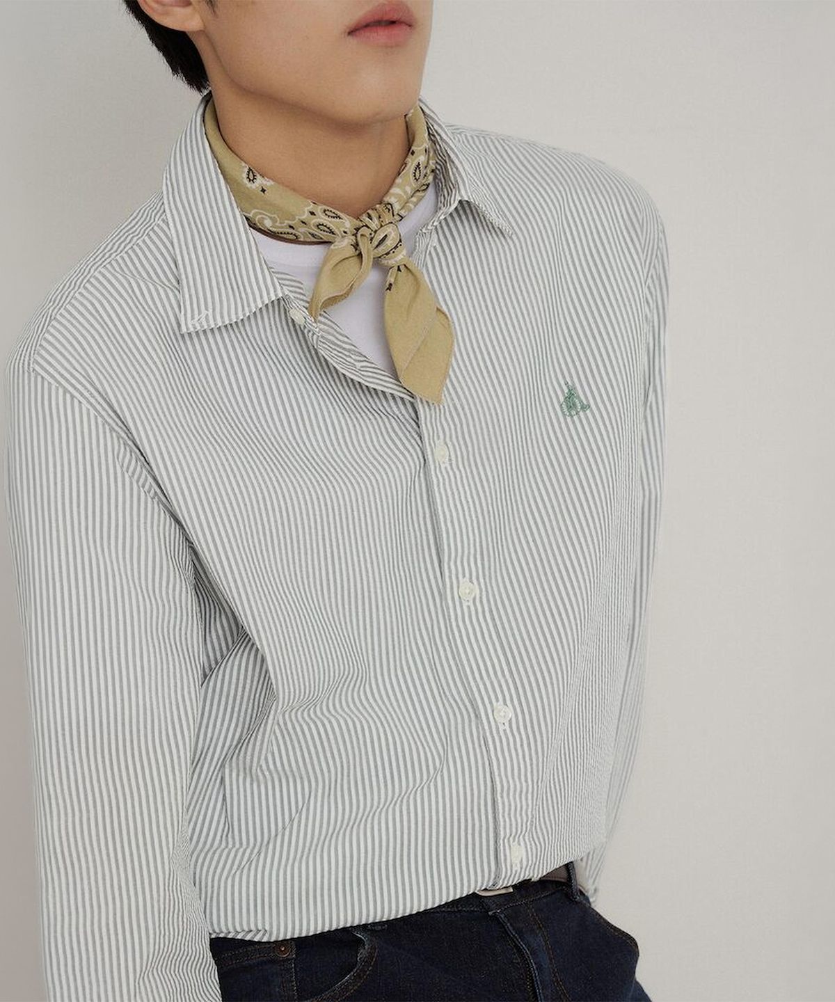 빈폴 멘(BEANPOLE MEN) 시어서커 스트라이프 셔츠  카키