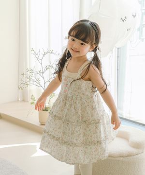 청순한 어여쁨이 느껴지는 오늘 - 아기 민소매 원피스