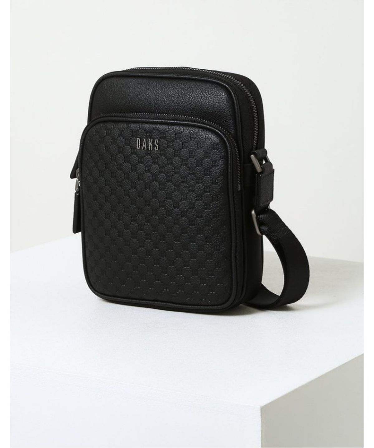 닥스 남성 액세서리(DAKS MEN'S ACCESSORIES) 블랙 DD 패턴 경판 소가죽_DBBA6E014BK