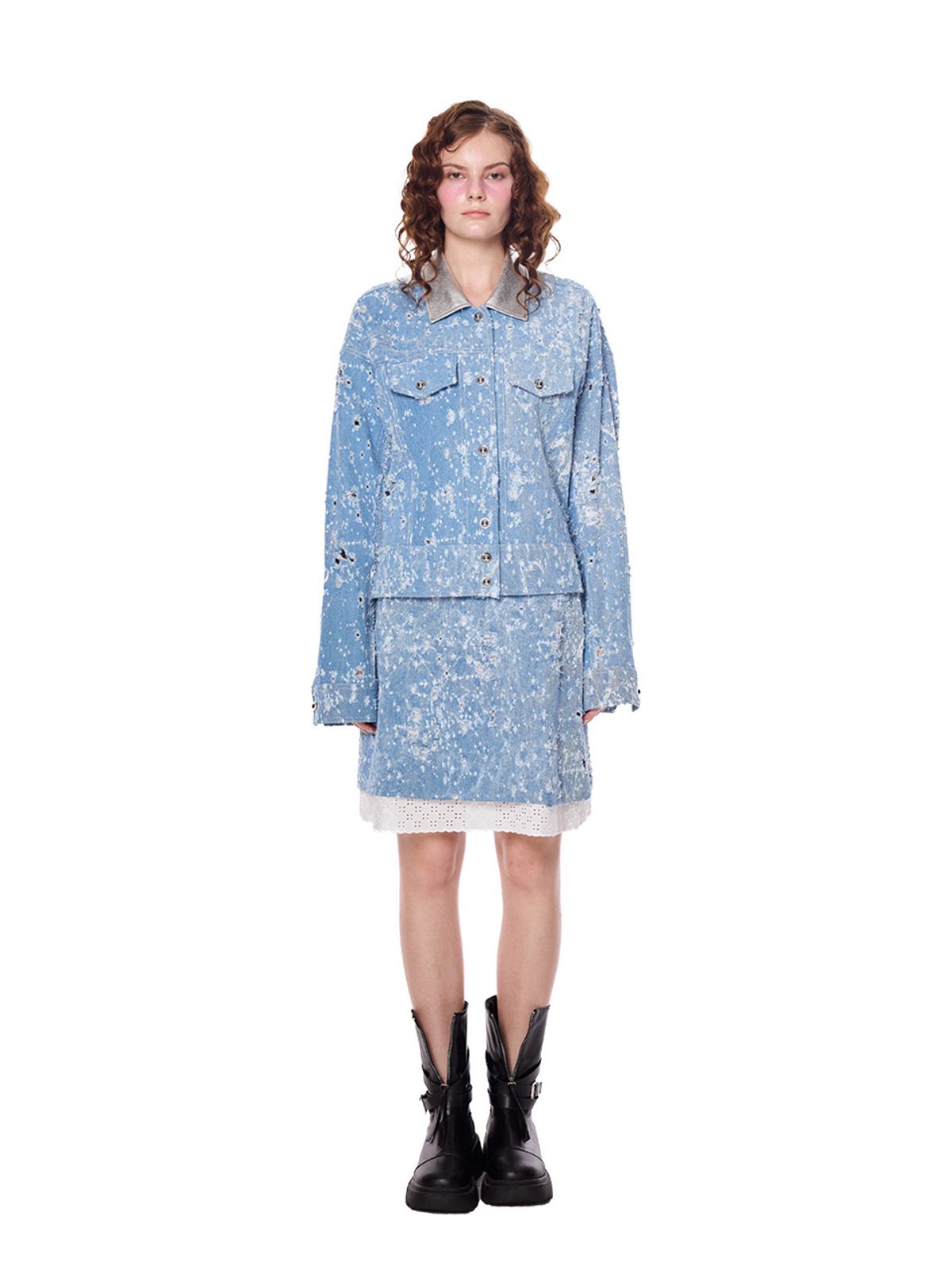 그리디어스(GREEDILOUS) Hip Cut Out Metallic Collar Denim Jacket