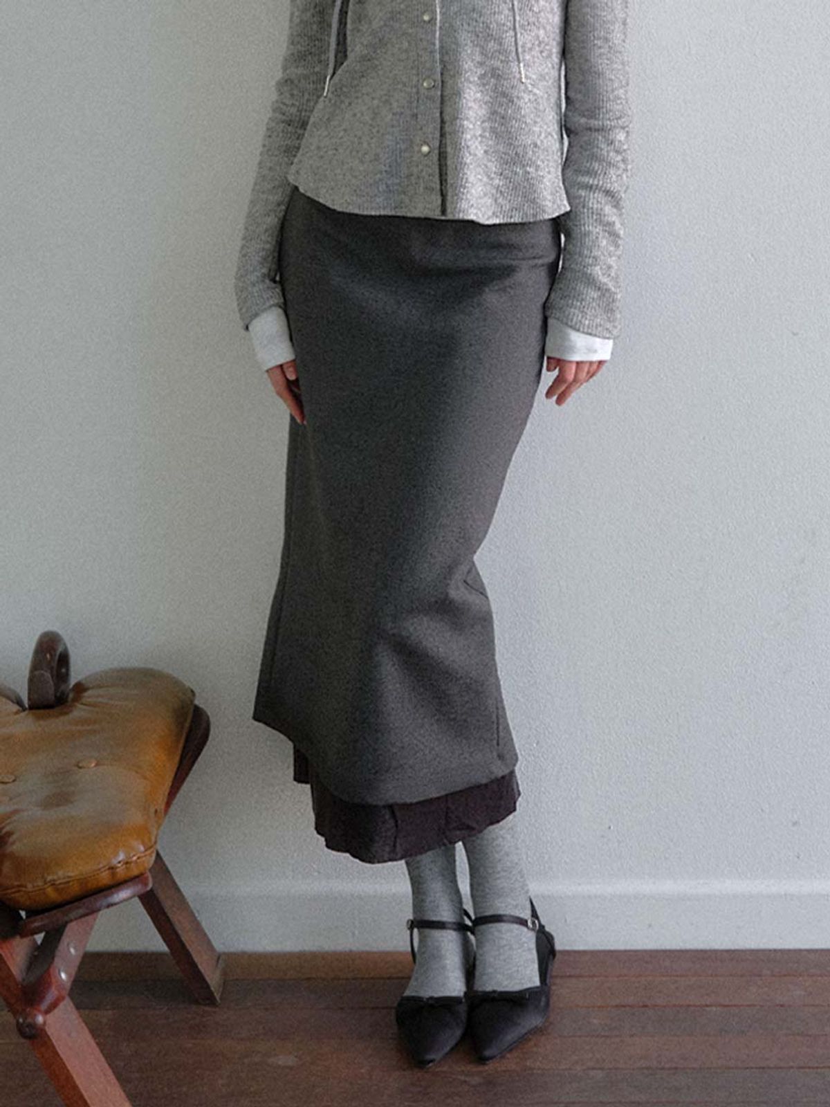 소플러(SOFLER) LIMA WOOL LAYERED SKIRT_CHARCOAL