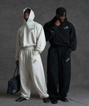 [SET]  오버핏 크롭 스웨트 후드 티셔츠 + 오버핏 와이드 스웨트 팬츠 (3COLOR)