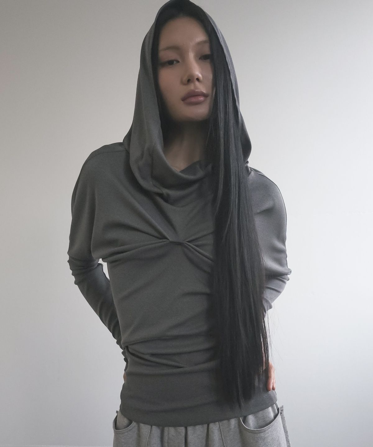 도그마 엑스(DOGMA EHKS) DRAPED HOODIE LONG SLEEVE GREY