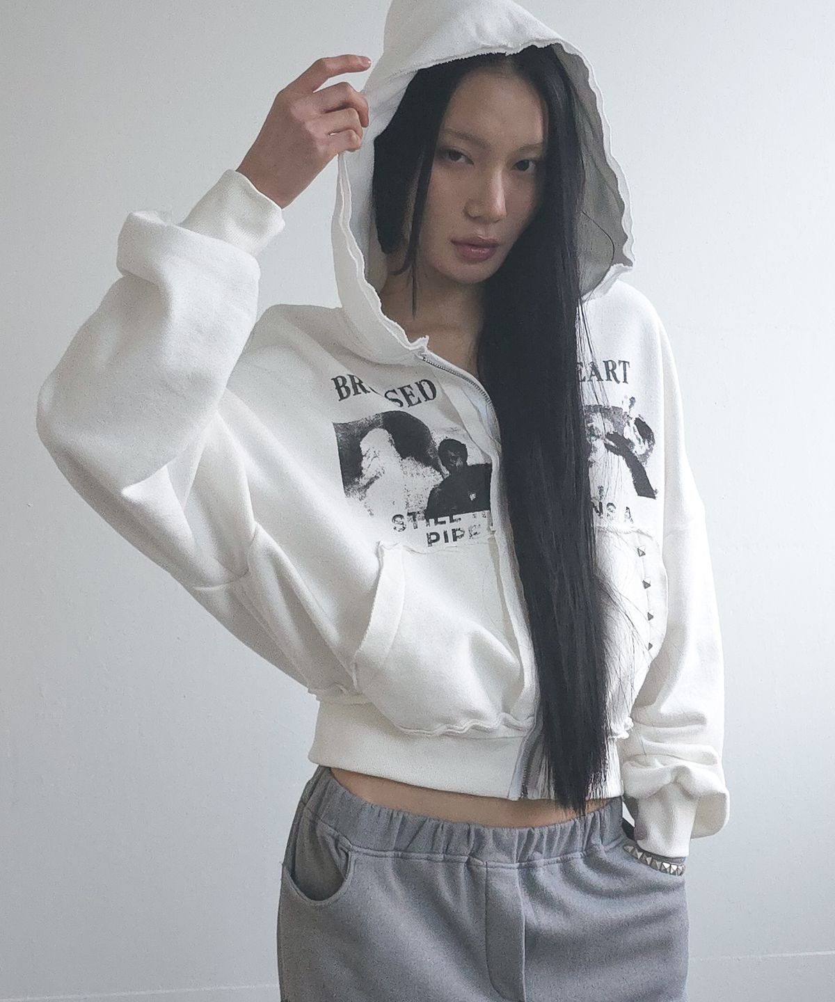 도그마 엑스(DOGMA EHKS) OVERSIZED ZIP-UP HOODIE WHITE
