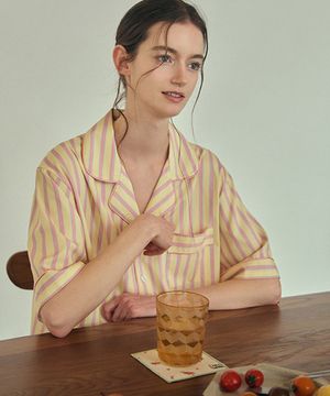 [uni] 클래식 룩스블룸 반팔 파자마 셋업