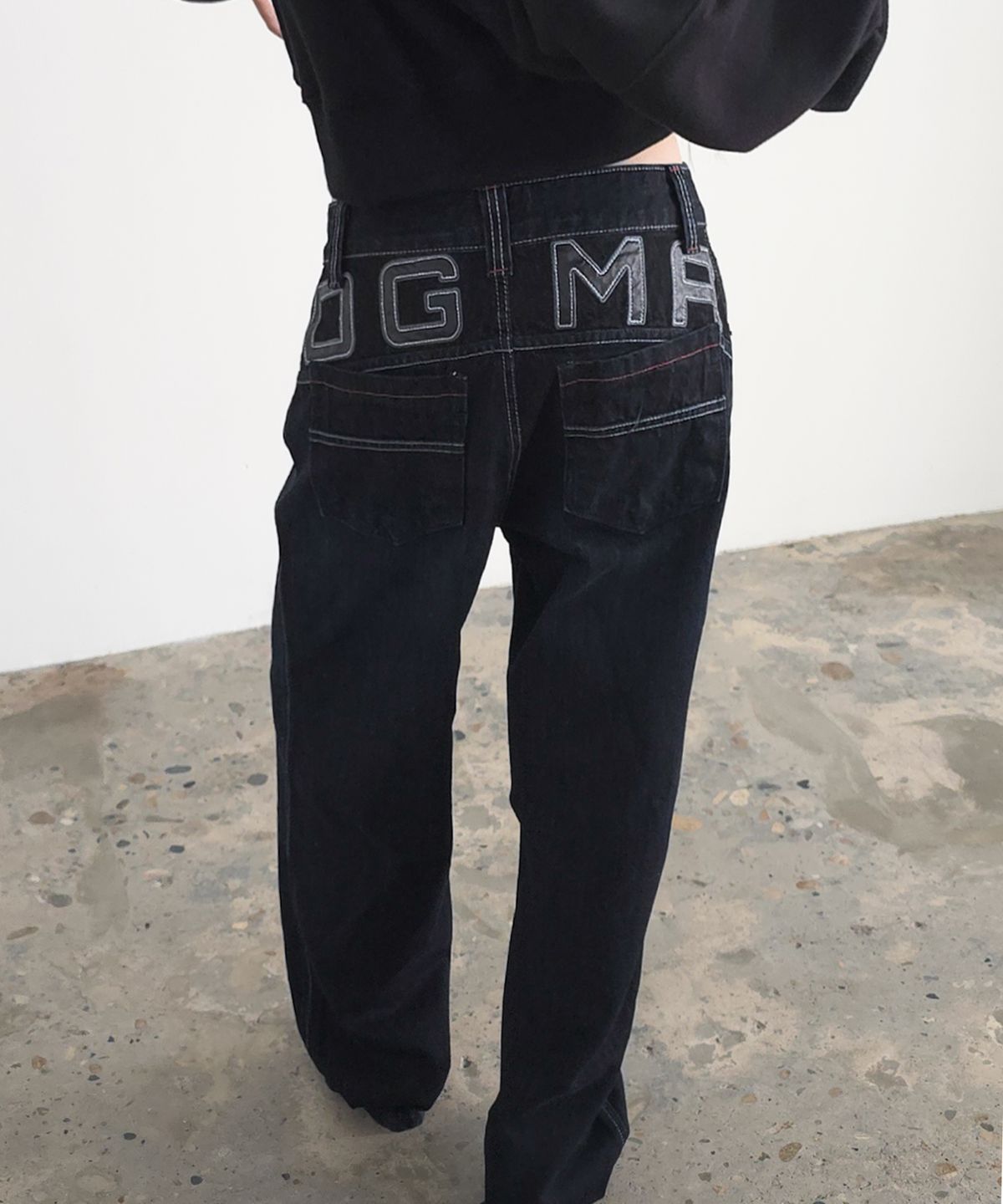 도그마 엑스(DOGMA EHKS) DGMA PATCHED SEMI BAGGY DENIM PANTS DARK INDIGO