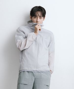 피코 초경량 바람막이 (S26MMTWB70) Ice Gray