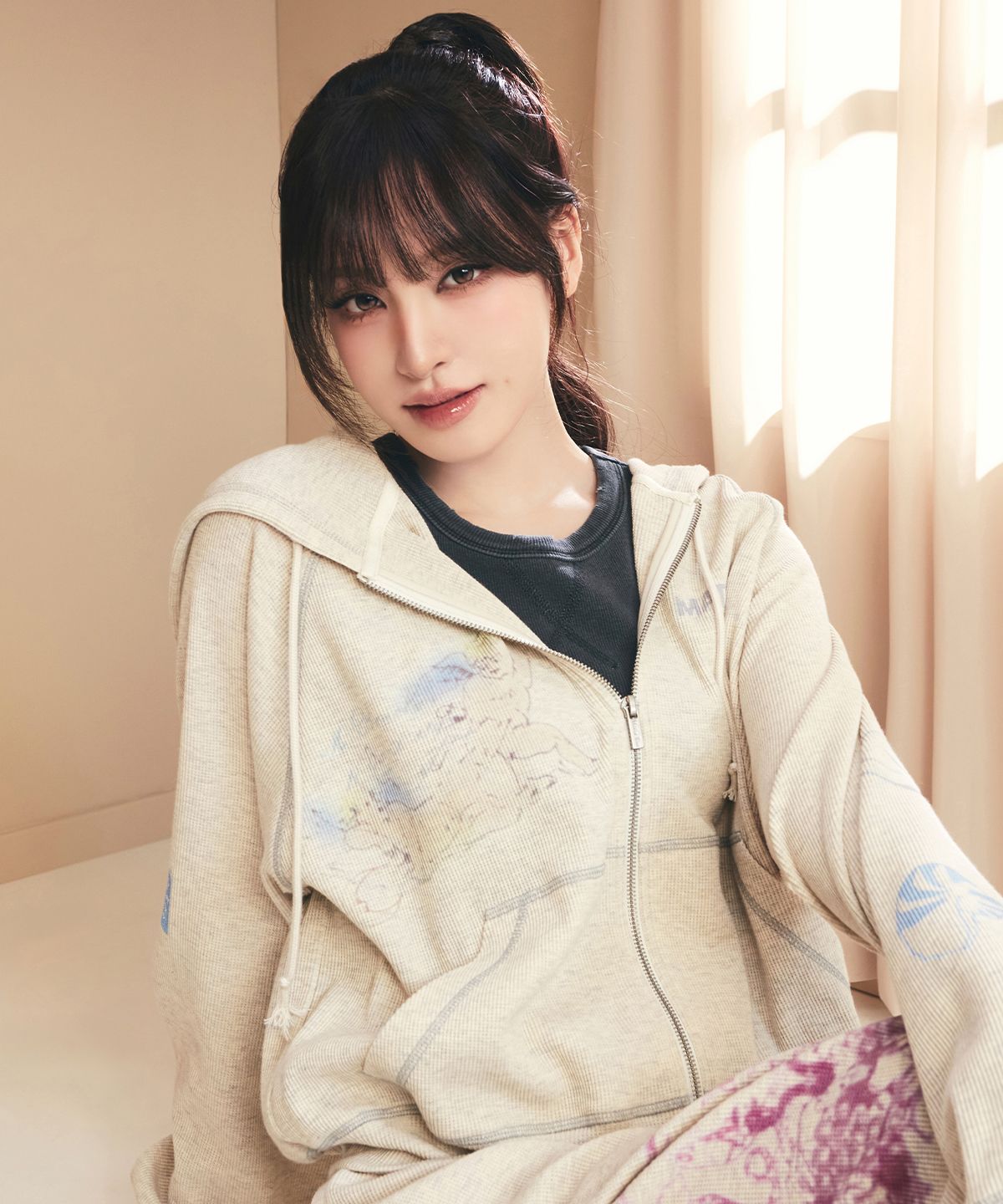 トップス MATIN KIM SKETCH GRAFFITI WAFFLE HOODY MUSINSA | MATIN KIM SKETCH GRAFFITI WAFFLE HOODY ZIP UP IN LIGHT BEIGE