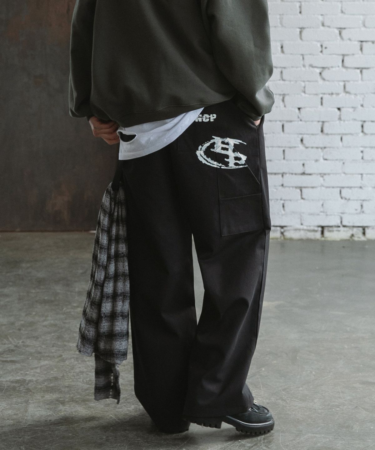 버닝카포네(BURNING CAPONE) BC 로고나염 카펜더 팬츠 (BLACK)