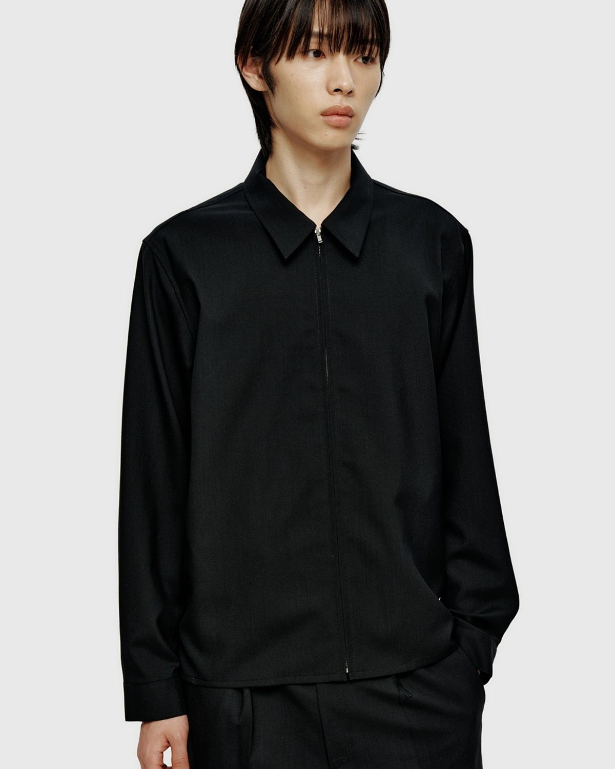 유스(YOUTH) Fine Wool Zipped Shirt - Black