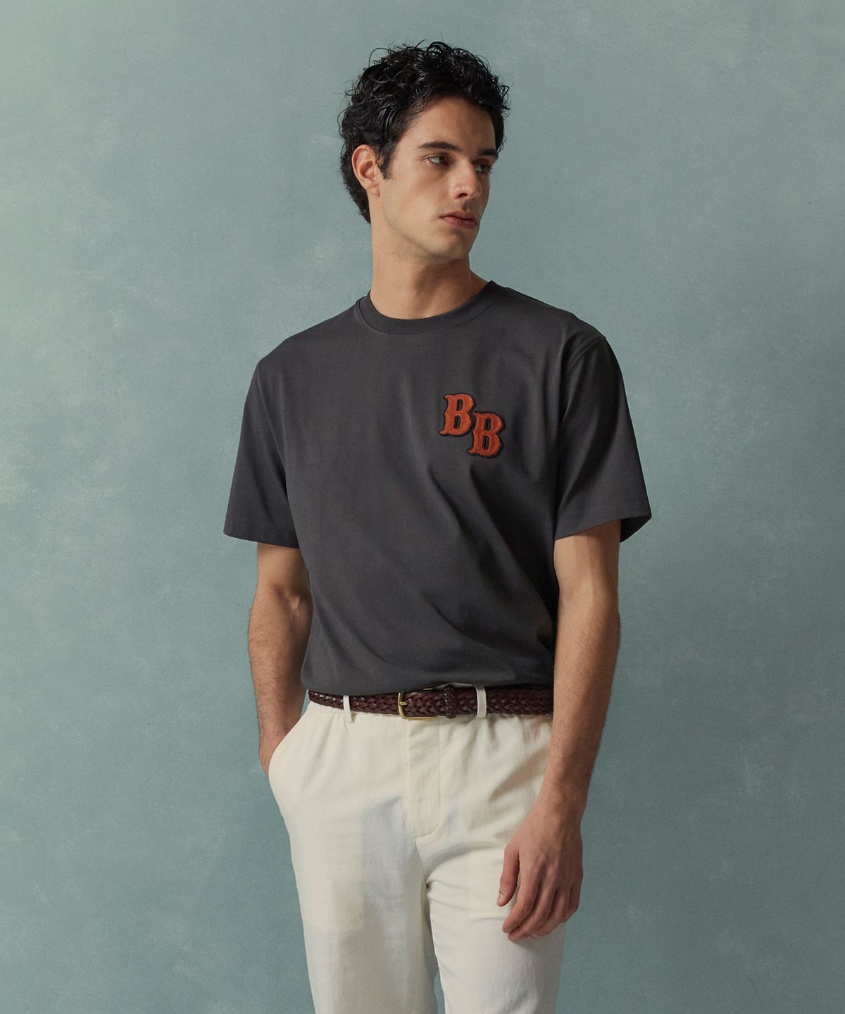 브룩스 브라더스(BROOKS BROTHERS) [Heritage] BB 레터링 반팔티셔츠 (차콜) (BBNPMHG252)